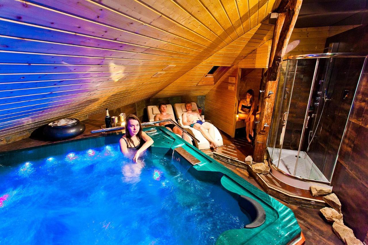 Apartament Pool Spa Z Jacuzzi Strzyżów Eksteriør billede